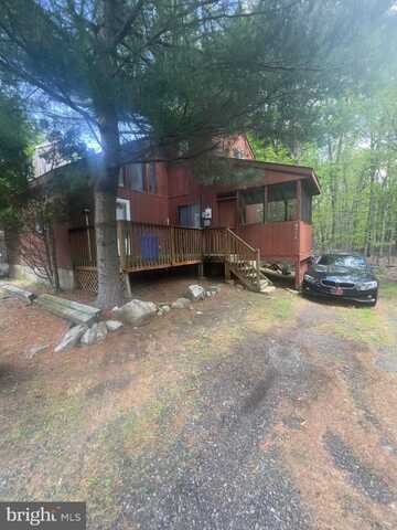 2612 FOXLEDGE DRIVE, TOBYHANNA, PA 18466