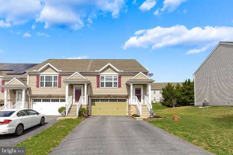 521 FOX RIDGE LANE, LEBANON, PA 17042