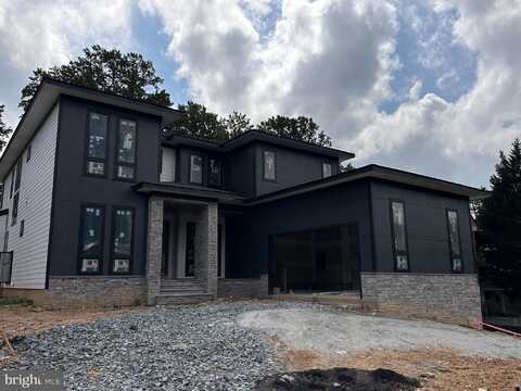 4017 WOODLAND ROAD, ANNANDALE, VA 22003