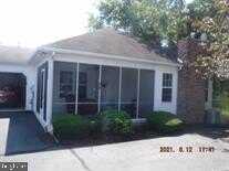 2748 MEADOW DRIVE, GETTYSBURG, PA 17325