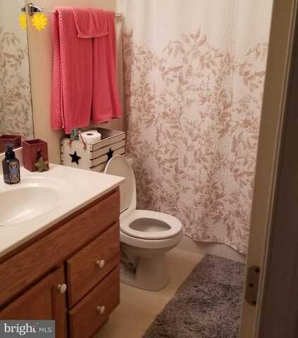 2748 MEADOW DRIVE, GETTYSBURG, PA 17325