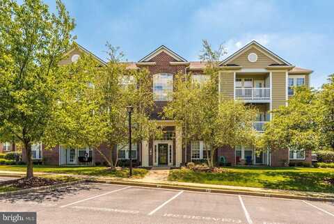 8207 BLUE HERON DRIVE, FREDERICK, MD 21701