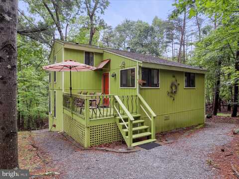 184 BLIZZARD LANE, HEDGESVILLE, WV 25427
