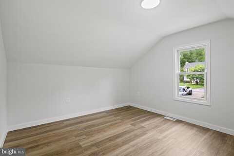 7911 BEVERLY AVENUE, PARKVILLE, MD 21234