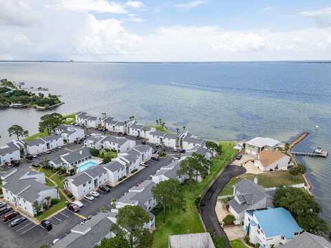 101 Old Ferry Road, Shalimar, FL 32579