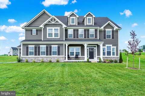 21 WINIFRED DRIVE, HANOVER, PA 17331