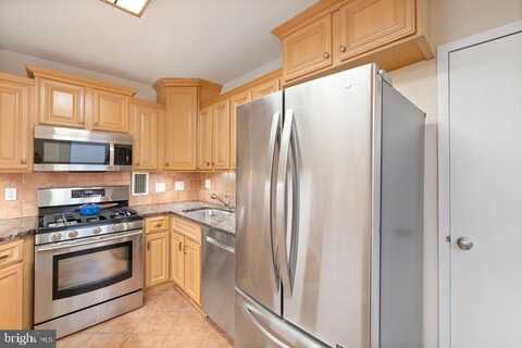 3001 VEAZEY NW, WASHINGTON, DC 20008