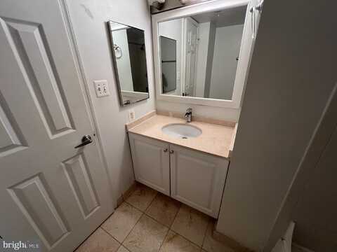 10101 GROSVENOR PLACE, ROCKVILLE, MD 20852