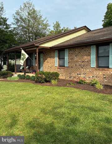 817 MAPLE AVENUE, WAYNESBORO, VA 22980