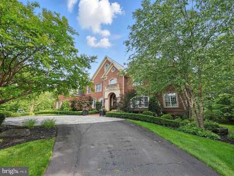 2555 VALE RIDGE COURT, OAKTON, VA 22124