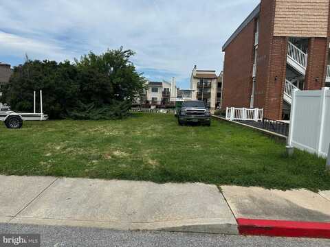 726 MOORING ROAD, OCEAN CITY, MD 21842