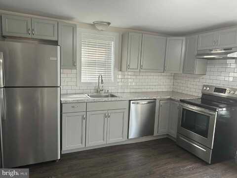 5036 LEESPORT AVENUE, TEMPLE, PA 19560