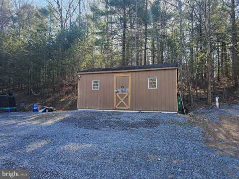 1.76 Acres 2732 CROSSROAD SCHOOL ROAD, HEDGESVILLE, WV 25427