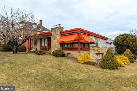 425 W MAIN STREET, EPHRATA, PA 17522