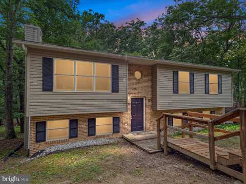 237 LAKEVIEW DRIVE, CROSS JUNCTION, VA 22625
