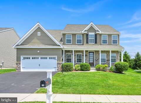 628 WARMINSTER LANE, LITITZ, PA 17543