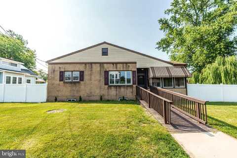 428 CHESTER AVENUE, BELLMAWR, NJ 08031
