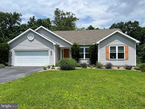 1773 FALCON LANE, CHAMBERSBURG, PA 17202