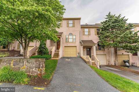 3205 STONEHAM DRIVE, WEST CHESTER, PA 19382