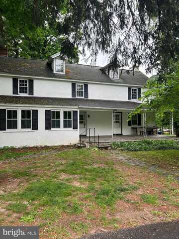 830 HOOVER ROAD, BLUE BELL, PA 19422