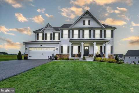 48 WINIFRED DRIVE, HANOVER, PA 17331