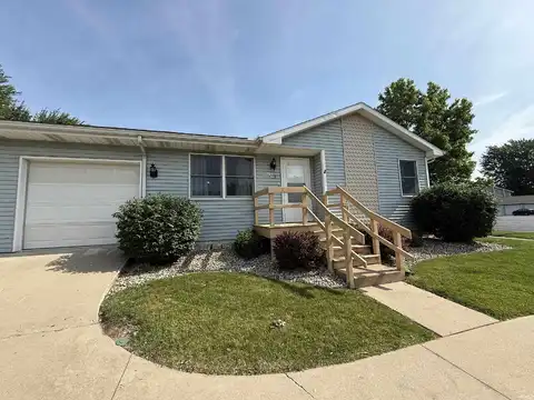 800 E Arthur Street, Warsaw, IN 46580