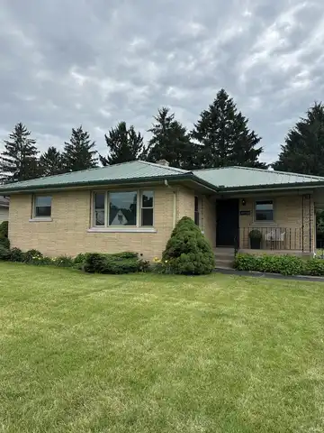 327 W 16th Street, Mishawaka, IN 46544