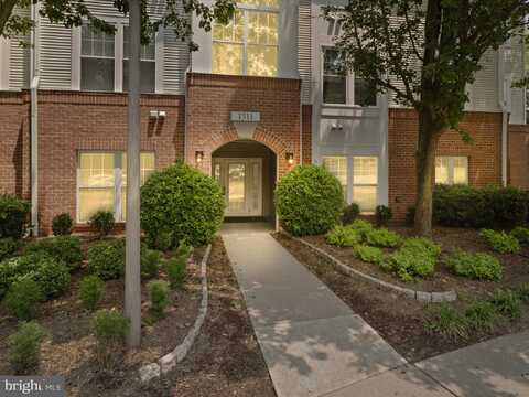 1511 N POINT DRIVE, RESTON, VA 20194