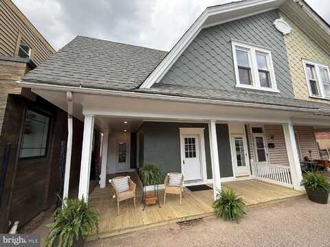 9 W CHESTNUT STREET, SOUDERTON, PA 18964