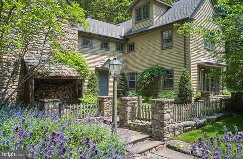 5960 HONEY HOLLOW ROAD, NEW HOPE, PA 18938