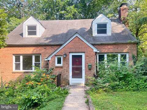 2711 PARKWAY, CHEVERLY, MD 20785