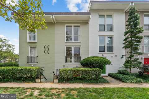 212 G STREET SW, WASHINGTON, DC 20024