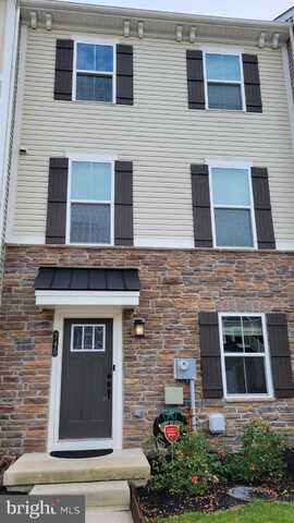 745 QUARRY POINT ROAD, MALVERN, PA 19355