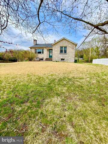 86 PRIMROSE LANE, HARPERS FERRY, WV 25425