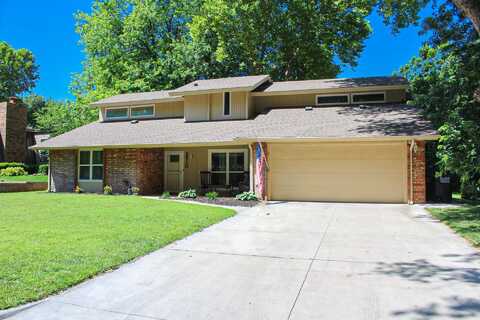 2910 Woodbriar Square, Enid, OK 73703