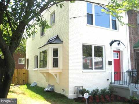 5035 SARGENT ROAD NE, WASHINGTON, DC 20017