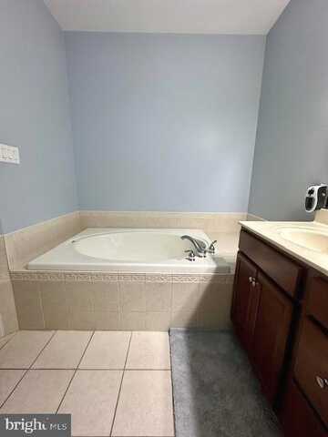 304 GILMER RD, VALLEY TOWNSHIP, PA 19320