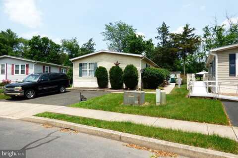 738 ASPEN CIRCLE, RED HILL, PA 18076