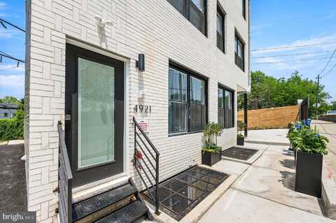 4921 CHESTER AVENUE, PHILADELPHIA, PA 19143