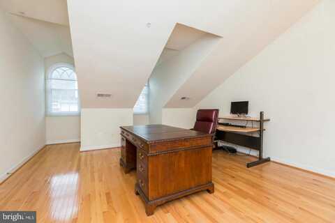 8857 ASHGROVE HOUSE LANE, VIENNA, VA 22182