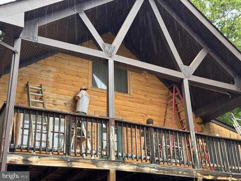 319 HEMLOCK COURT, PAW PAW, WV 25434