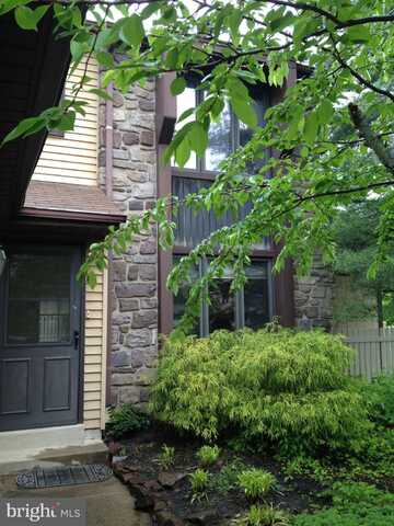 130 GRANITE HILL COURT, LANGHORNE, PA 19047