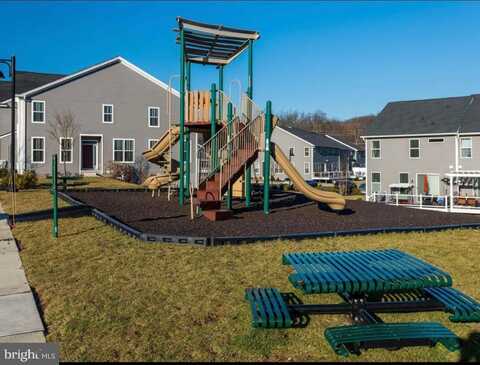 110 GINKGO LANE, CHESTER SPRINGS, PA 19425