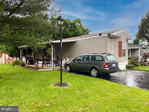 747 LAURA LANE, YORK, PA 17402