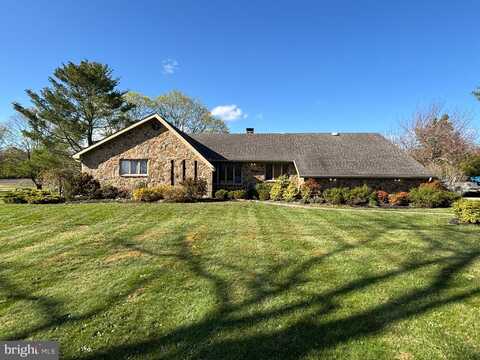 180 E BUTLER AVENUE, VINELAND, NJ 08360