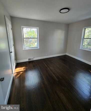 6831 WOODLAND AVENUE, PENNSAUKEN, NJ 08110