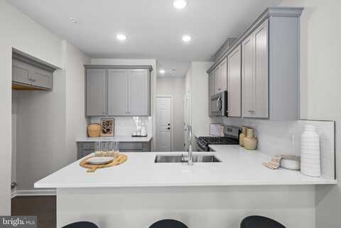 714 PARKER BOULEVARD, PRINCETON JUNCTION, NJ 08550