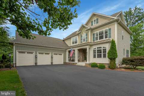 8213 BEARHURST DRIVE, GAINESVILLE, VA 20155