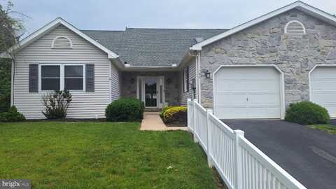 106 SARAH COURT, LEWISBERRY, PA 17339