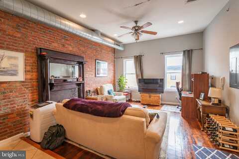 1909 GREEN STREET, PHILADELPHIA, PA 19130